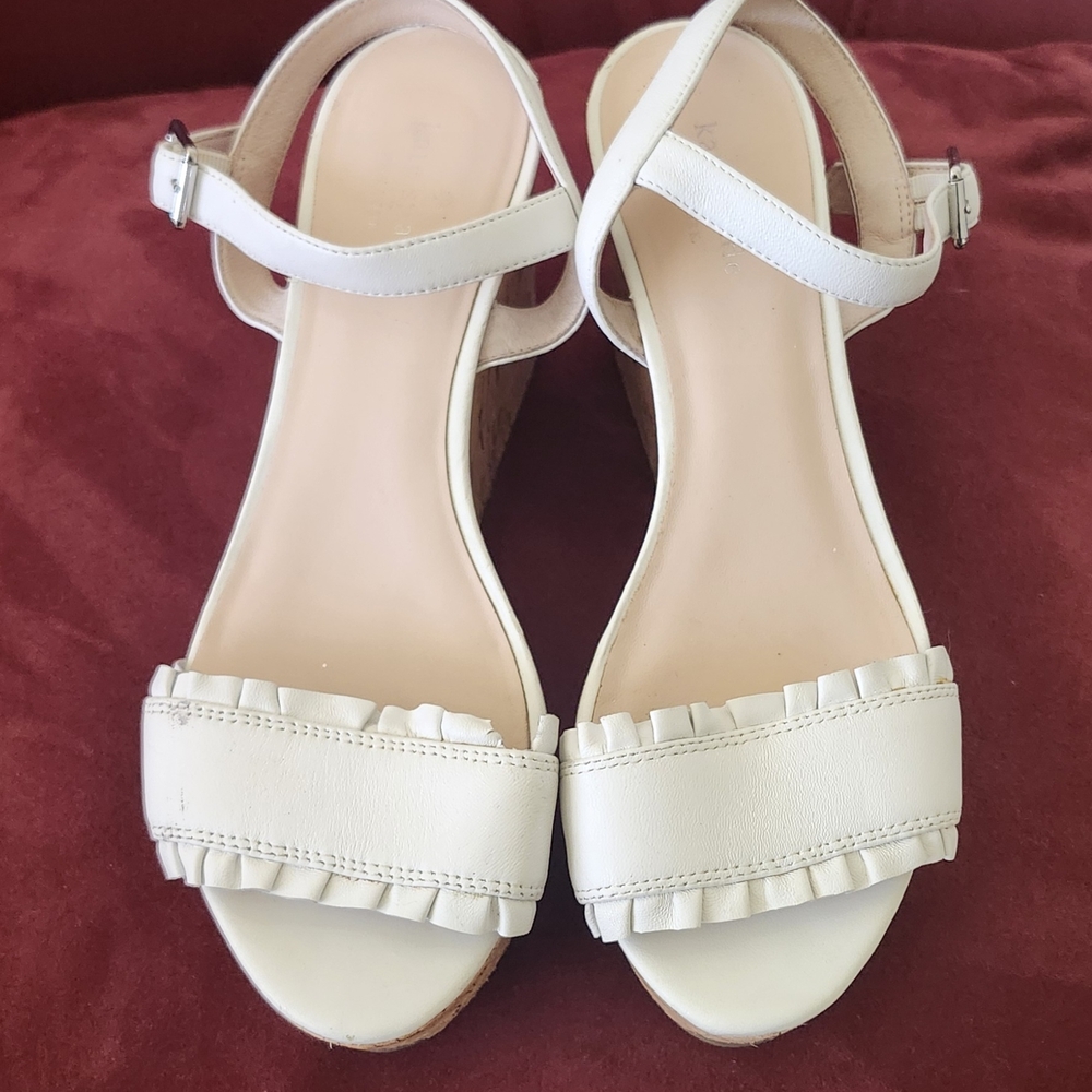 Kate Spade New York Tomas white leather ruffle wedge cork platform sandals Sz 10